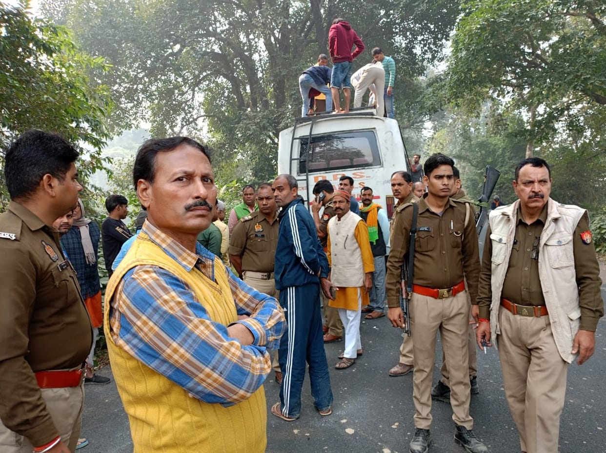 Tempo driver's body cremated amid grief and anger