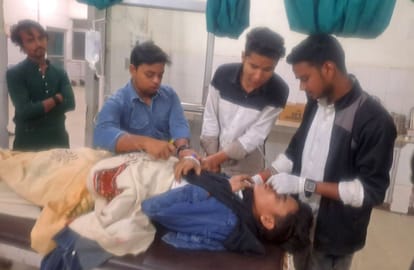 Doctor orders rest, emergency handed over to trainee pharmacist