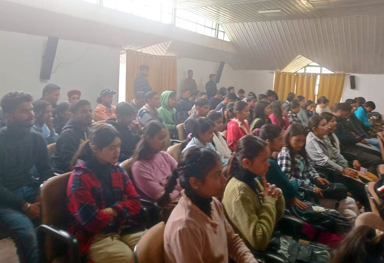 Team of Deepu, Vanshika, Simran wins quiz