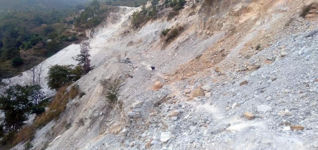 Adichaura-Dunakot road closed in rain could not be opened even after five months