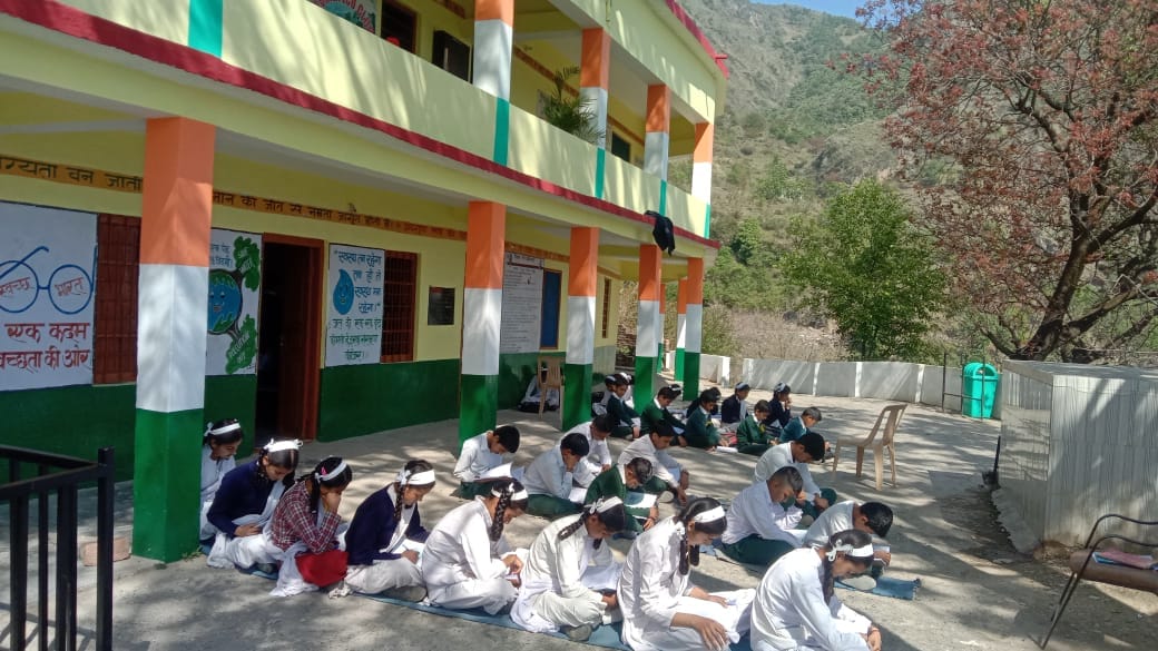 no proper staff in tikkeri school-students facing problem