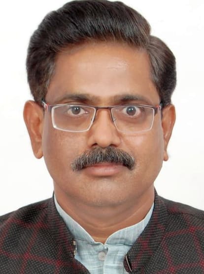 Shahjahanpur News: कुमुद गंगवार दोबारा बने प्रदेश महासचिव, अनूप वर्मा और तनवीर सचिव मनोनीत Kumud Gangwar again became the state general secretary, Anup Verma and Tanveer nominated as secretaries.