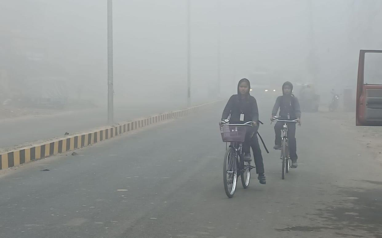Reduction in fog due to westerly wind