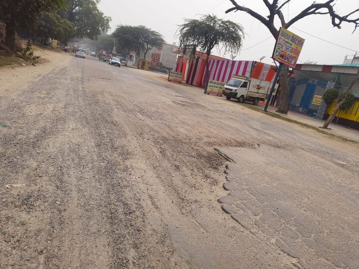 Clouds of dust flying on dilapidated Kanina road, need of repair