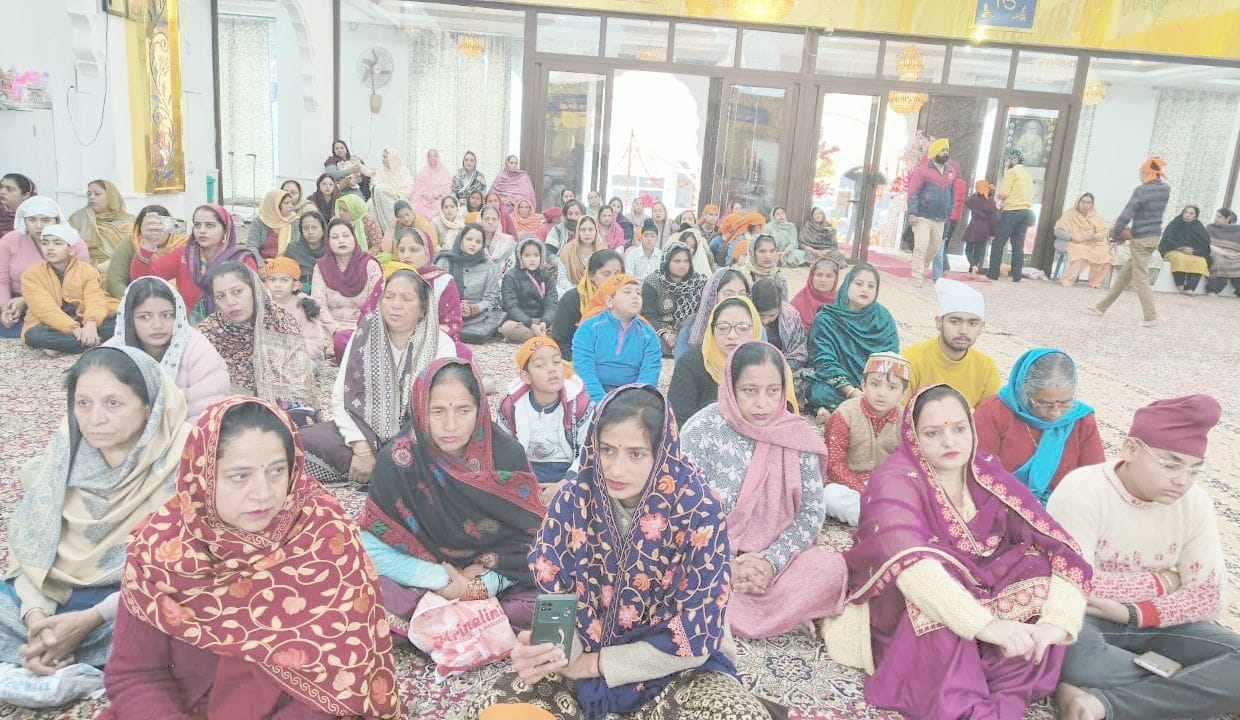 Bhandara organized on the occasion of Guru festival in Julahkadi