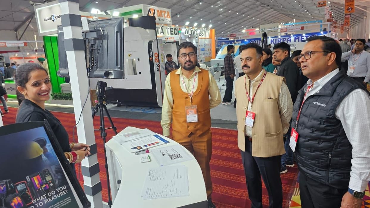 The biggest industrial exhibition related to plastic machines and equipment ends