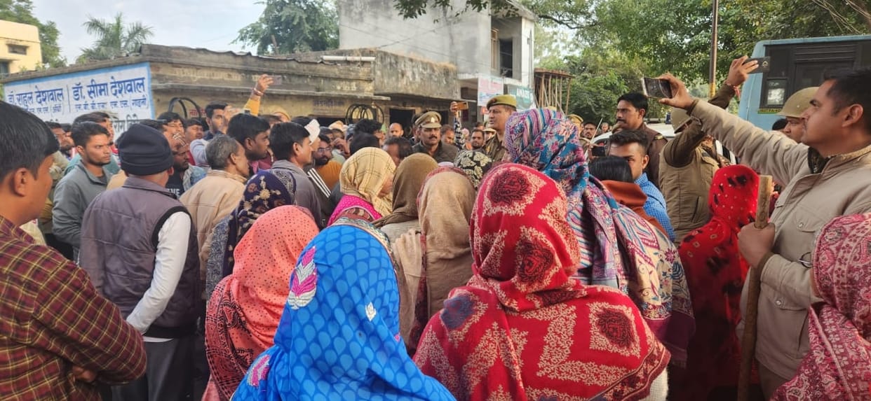 Uproar in the police station over woman's death