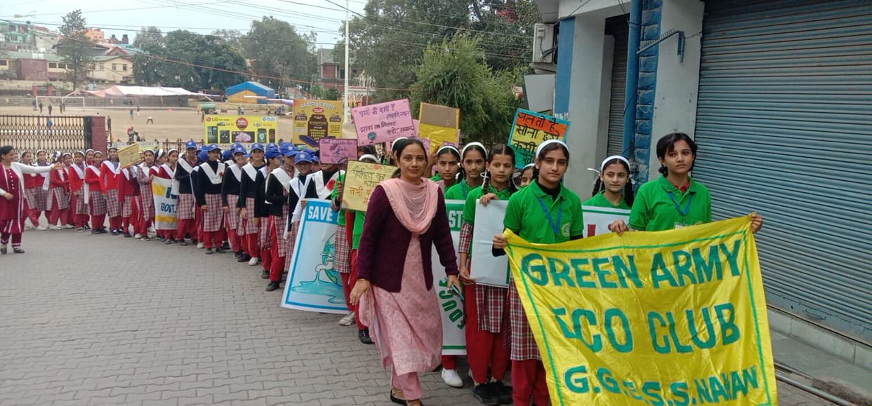 girl school nahan organised jal sanrakshan railly