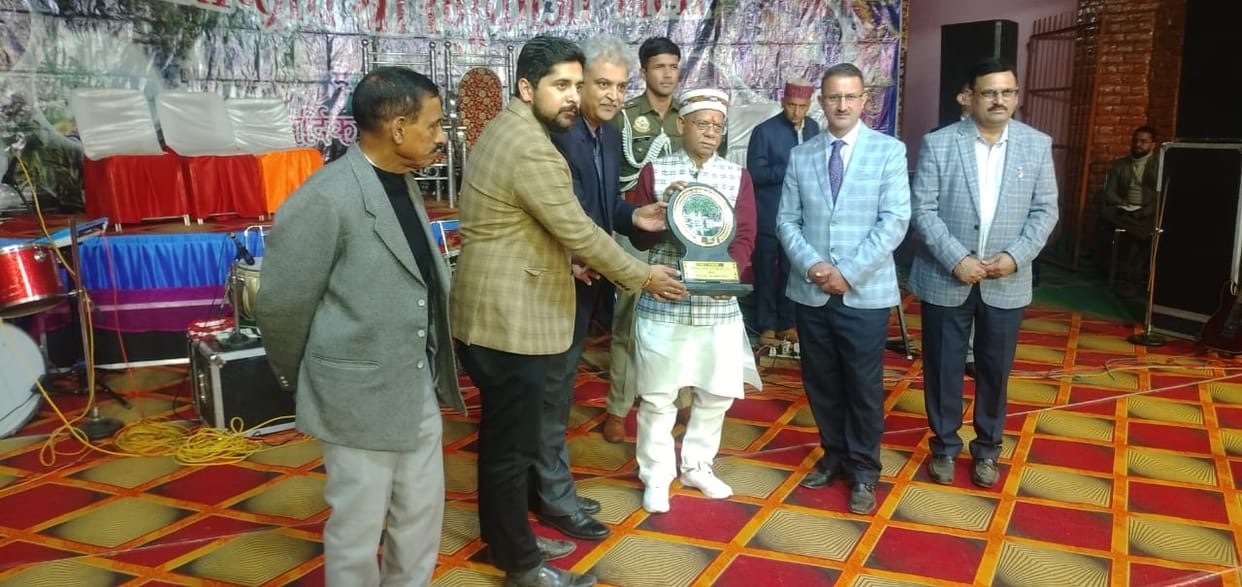 industry department got first prize in exhibition