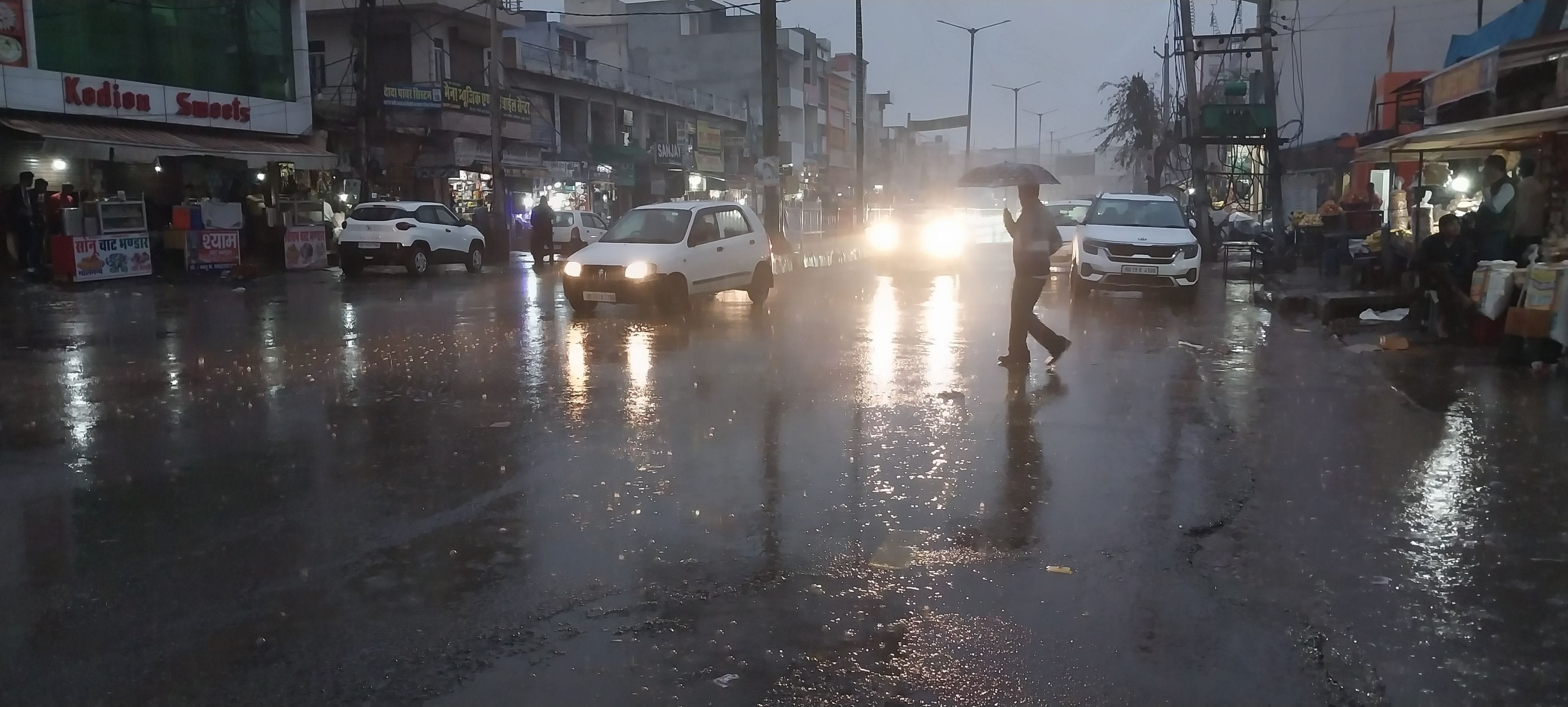 Maximum temperature dropped by 3 degrees due to 7 mm rain