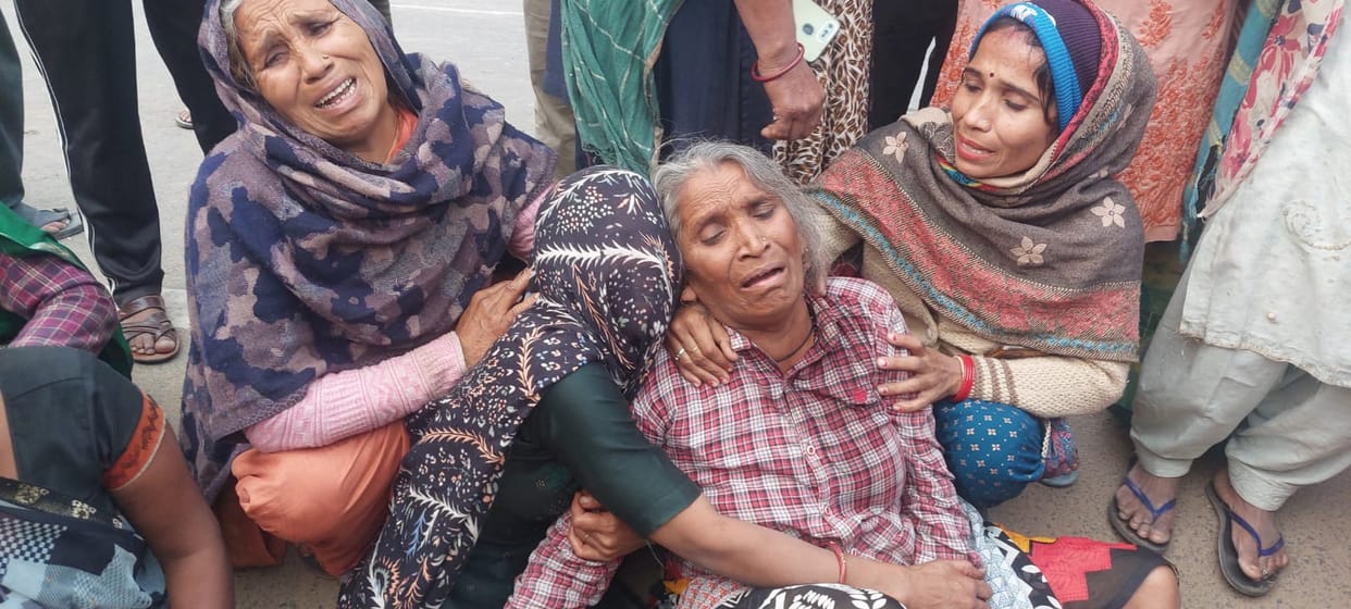 Max trampled the young man, people angry over his death created a jam