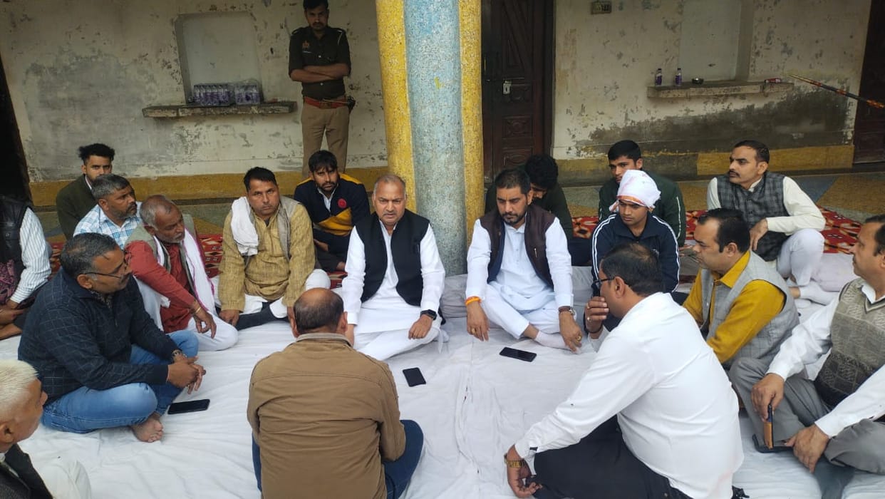 BJP State Vice President Dinesh paid tribute to the village soil