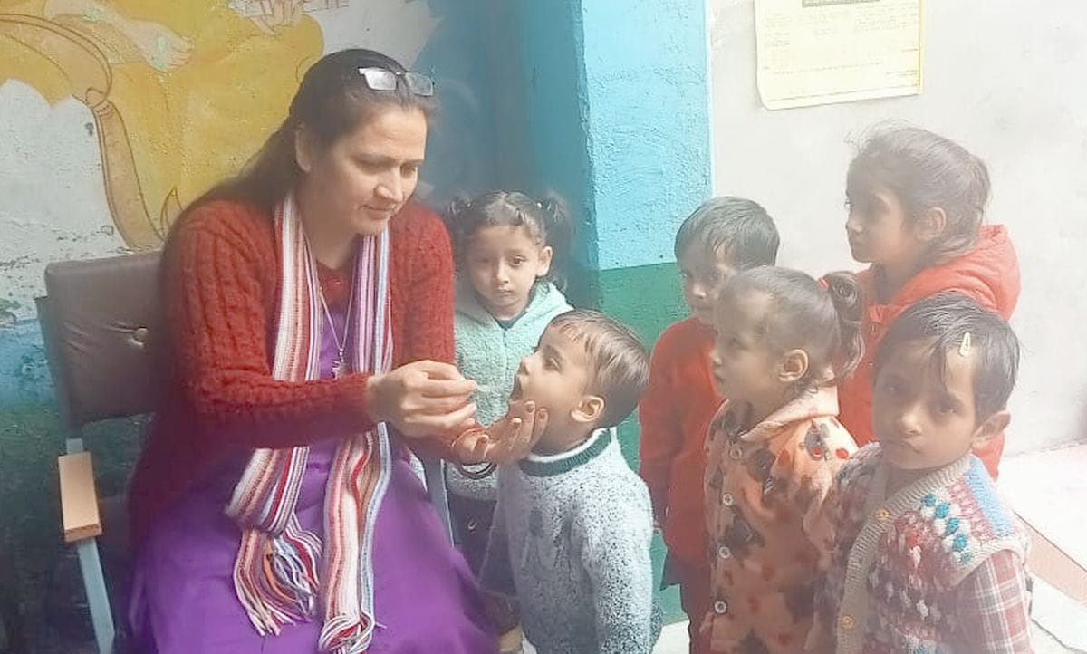Medicines to kill stomach worms fed to school children