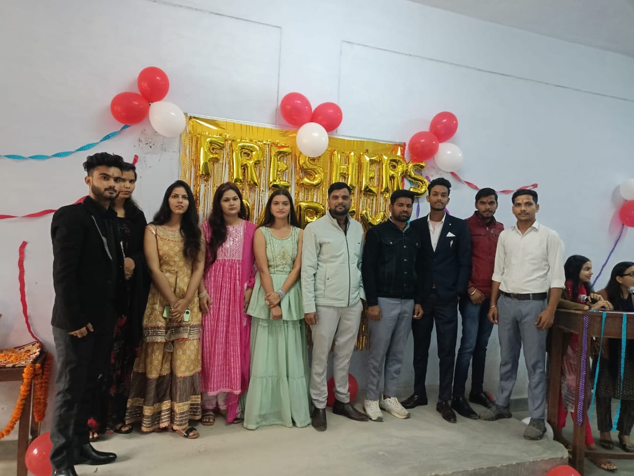 Tarun and Deepansh became Mr. and Kajal became Miss Fresher