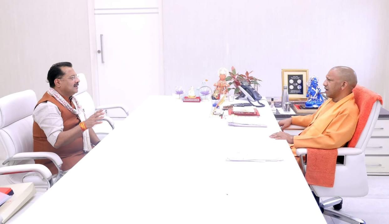 MLA PN Pathak met CM and demanded development of the area.