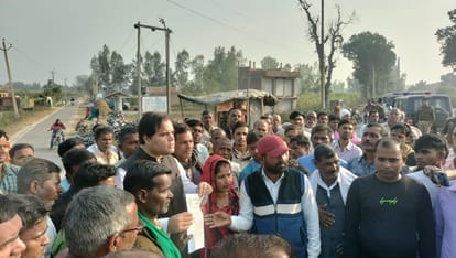 Memorandum submitted to MP for changing sugarcane procurement center