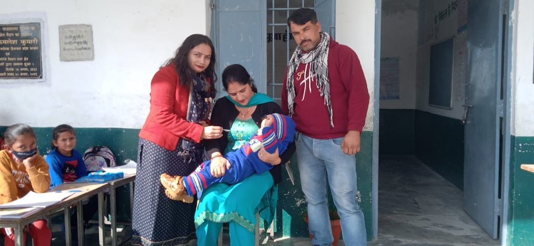Albendazole and Vitamin A medicines administered in educational institutions