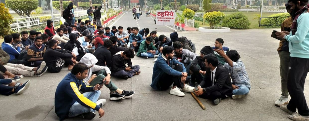Kuvi students took to the streets with their demands