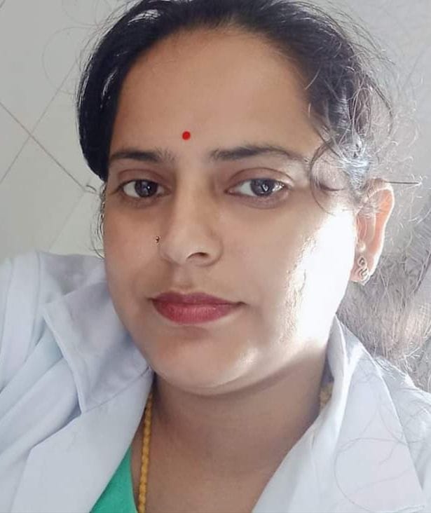 Manu Upadhyay saved a person's life and set an example of humanity.