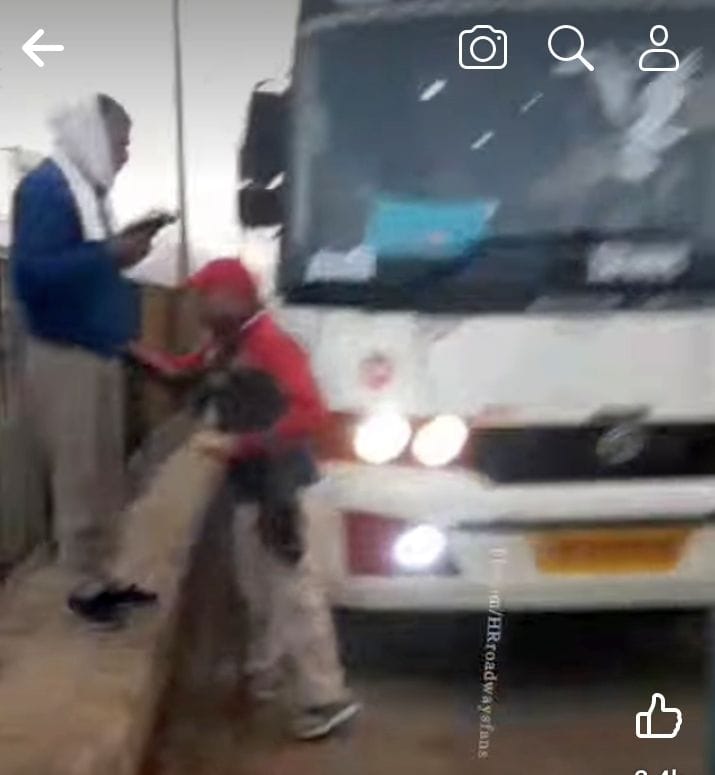 Private bus operator and roadways employee clash over boarding a ride, video goes viral