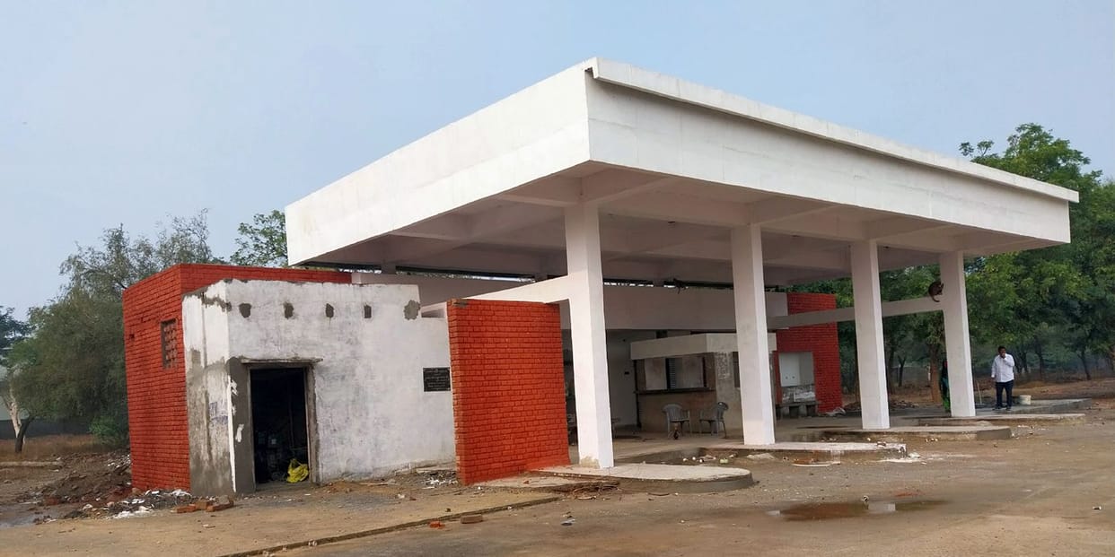 Buses will go inside the bus stand from the new year, photo of the bus stand changed for Rs 38 lakh