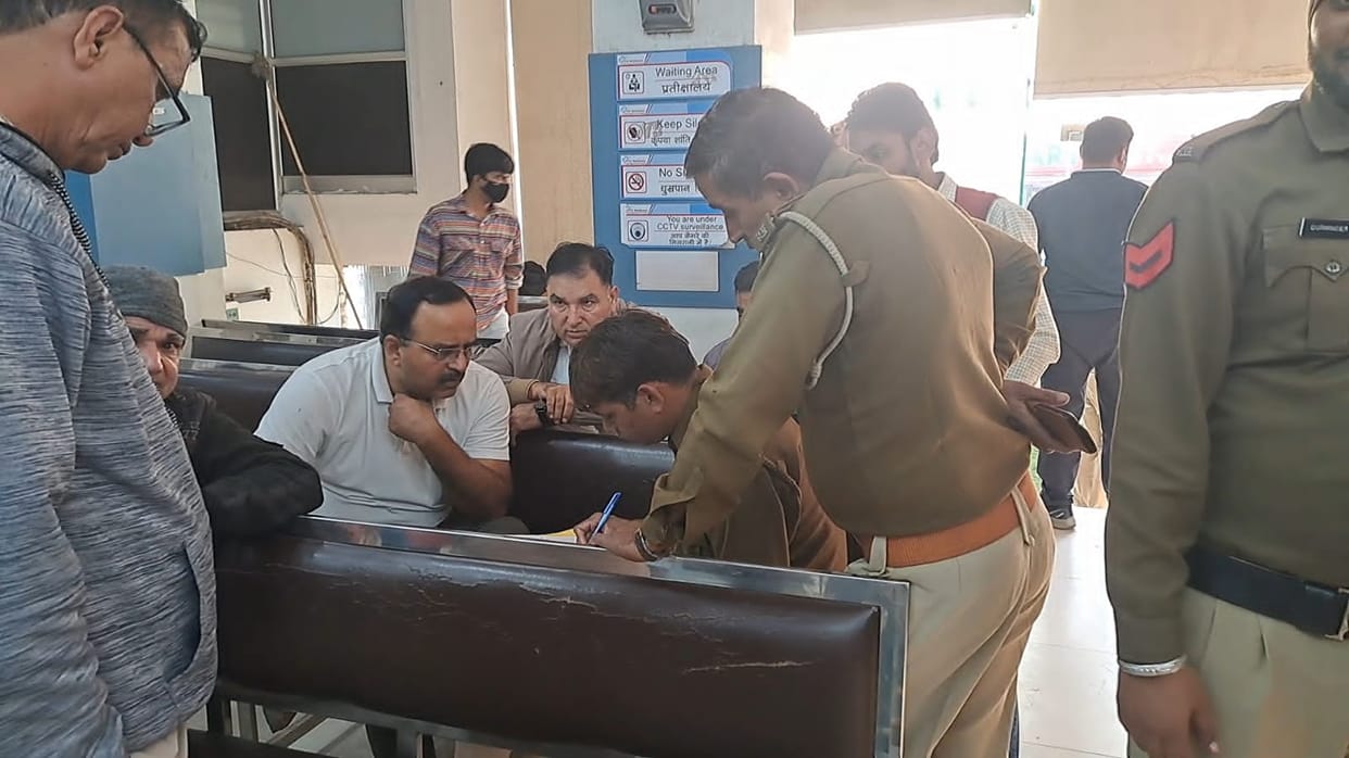 Class 12 student dies during treatment, case of negligence against doctor of private hospital