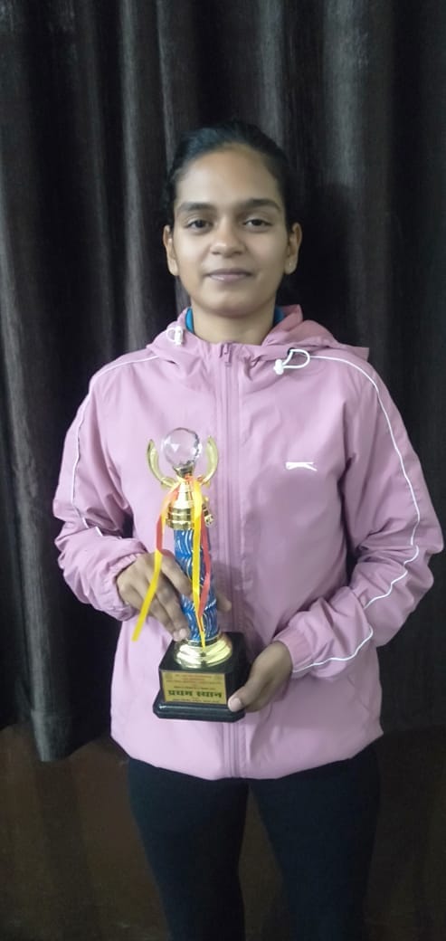Khushi won gold in table tennis by three-zero