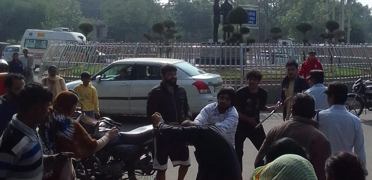 Scuffle in OPD of PGI, youth beats another with sticks