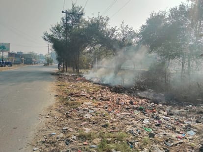 Smoke poisoning the clean air of the Terai