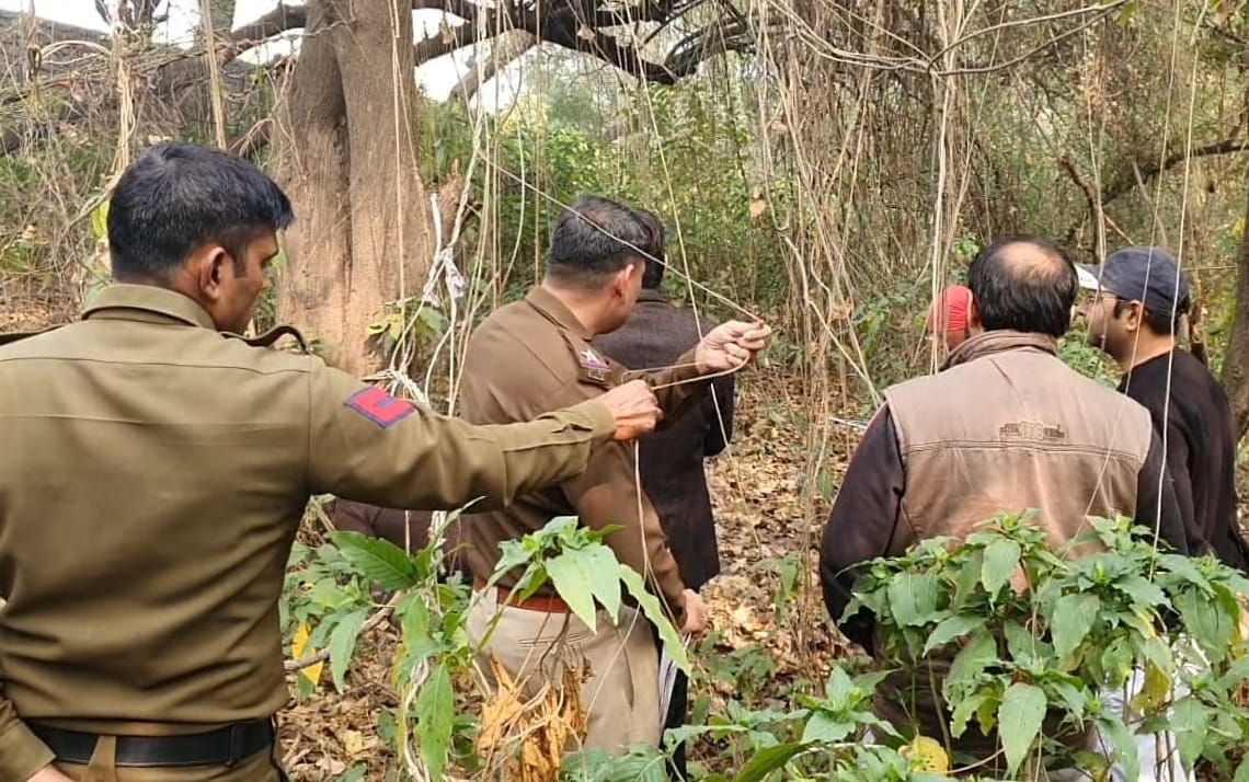 Truck Union's Munshi's body, missing for three days, found hanging from a tree