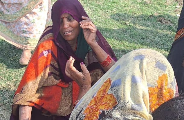 Dead body of son-in-law who had come to his in-laws' house was found in the pond.