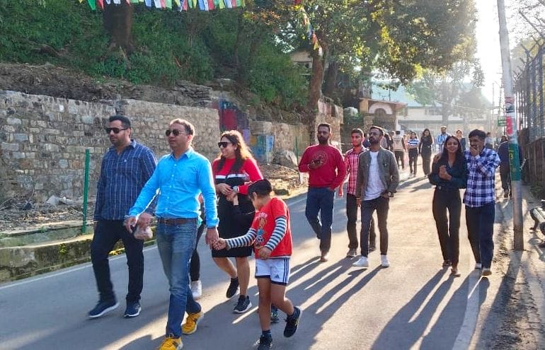 Kasauli buzzing with tourists, strolling all day long