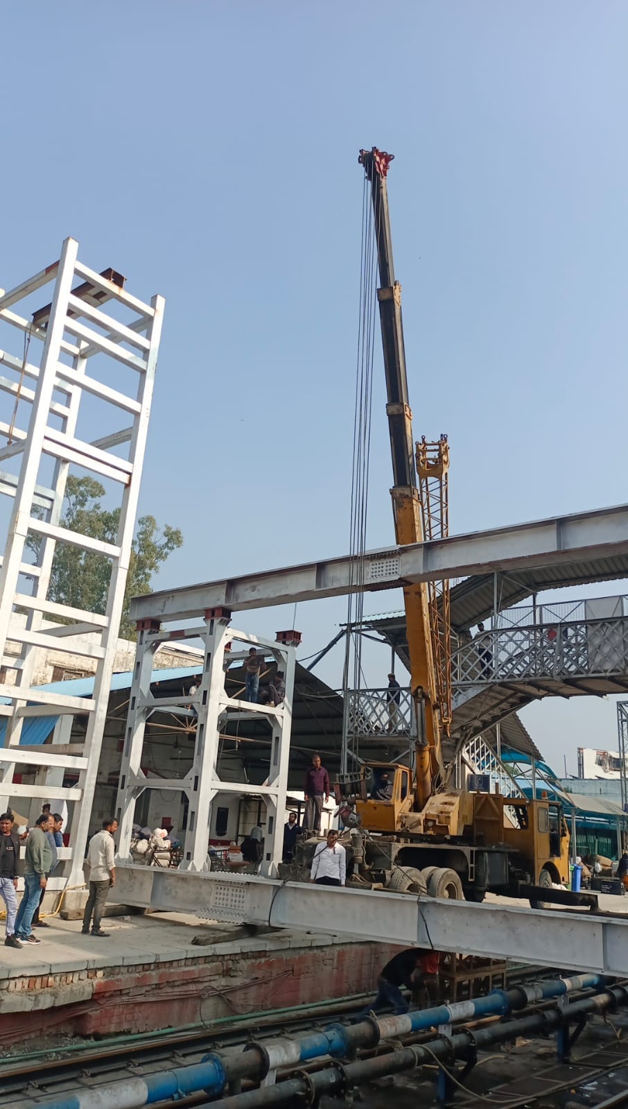 Lift will start soon at railway station, passengers will get convenience