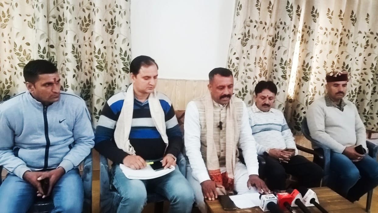 state govt. not solving the hatti file