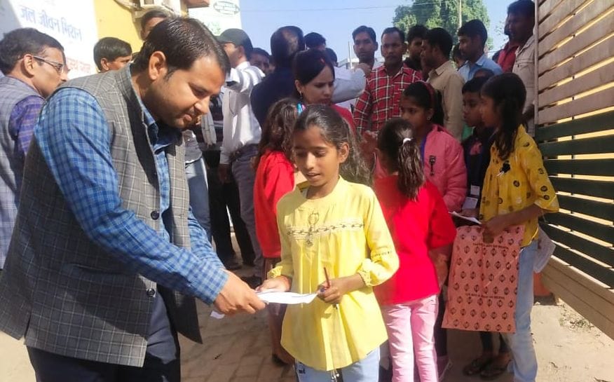 1585 children took the exam for free education
