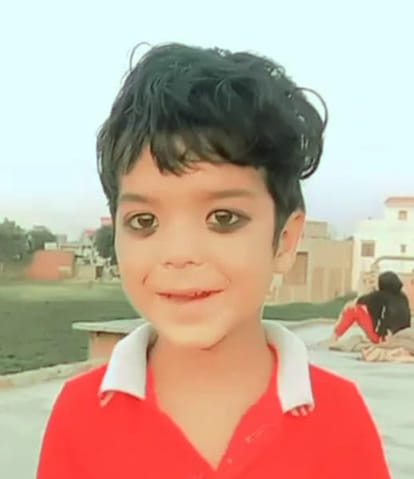 Child playing outside the house crushed to death by pickup