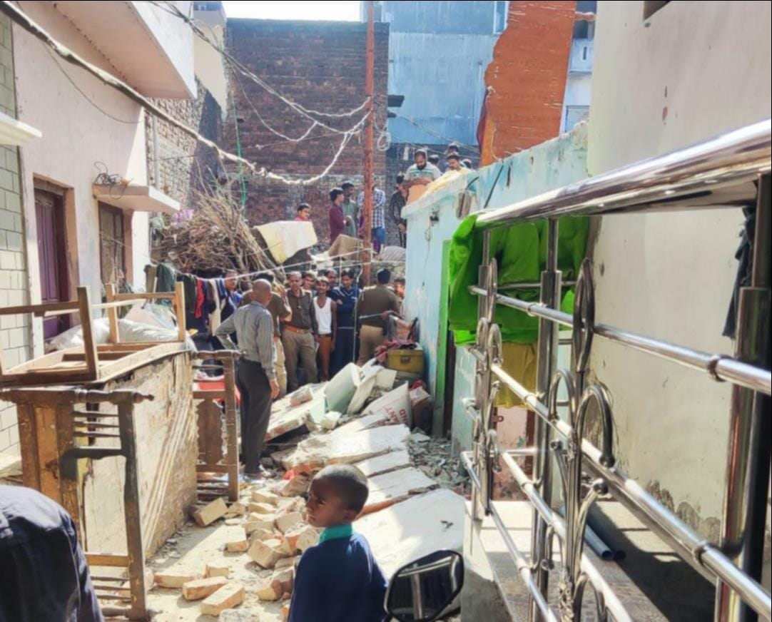Two women died after the balcony of the old house under construction collapsed, innocent serious