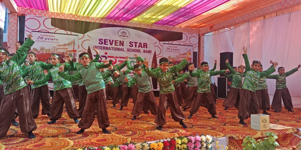 Let Dhank-Dhank play in Seven Star, Desh Mera Rangeela has a blast