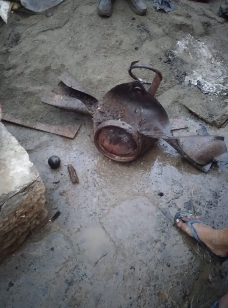 Goods worth lakhs burnt to ashes due to gas cylinder explosion in the house