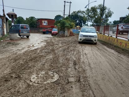 After digging, rain increased the problem, roads became slippery