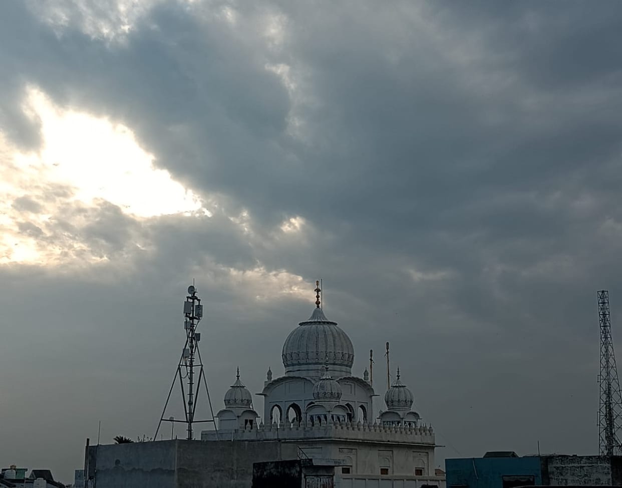 Weather changed due to drizzle, cold increased