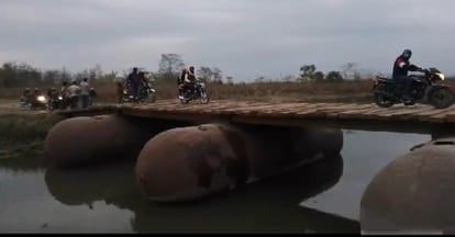 Pantoon bridge ready on one side of Sharda river