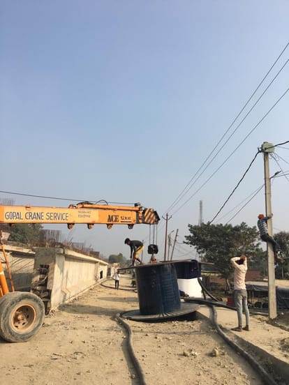 Flyover construction: Work of removing electric poles started