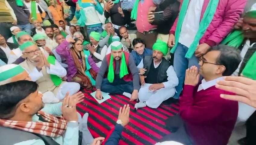 Dispute between DM and BKU District President, farmers' demonstration lasted for six hours