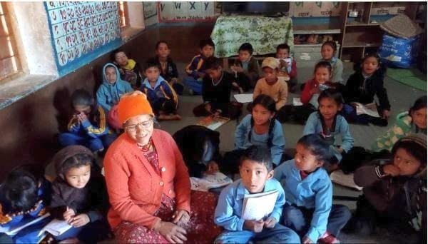 woman took admission in the first class at the age of 61 in pithoragarh