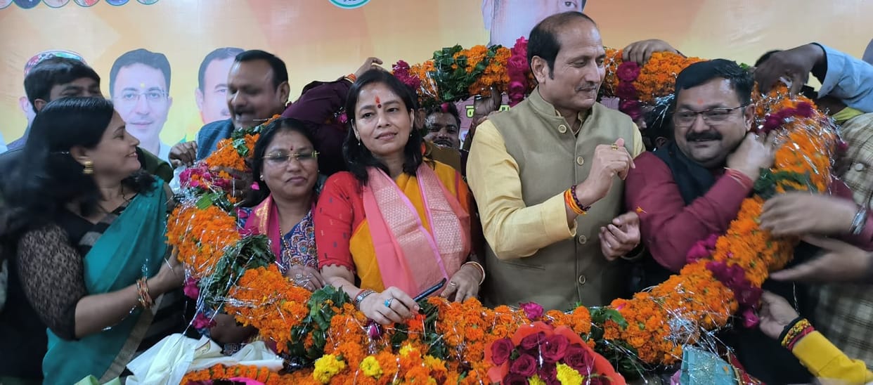 Take development plans to every home: Suresh Rana