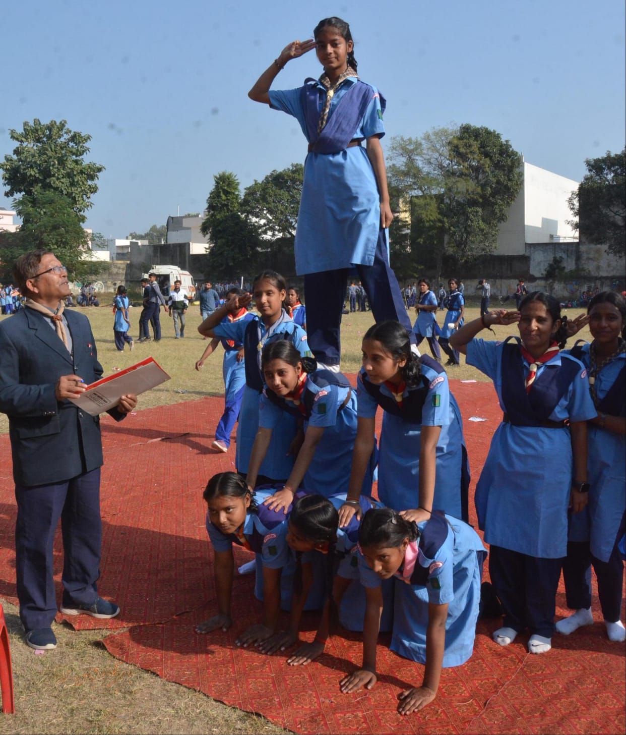 Youth should move towards goals with positive thinking: DM