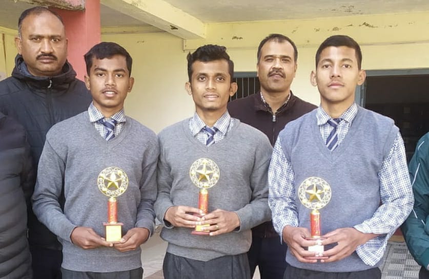 Four students of DAV Pauri selected for national competition