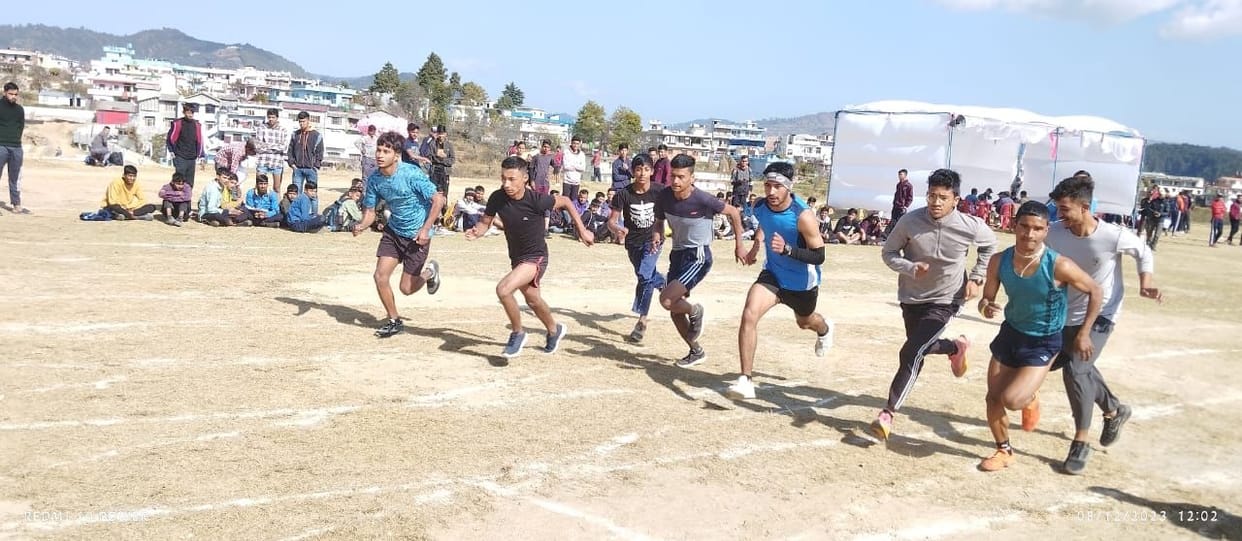 Pawan wins in 5000 meters race