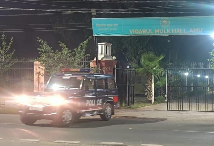 Night raid in AMU hostels, 10 suspects detained